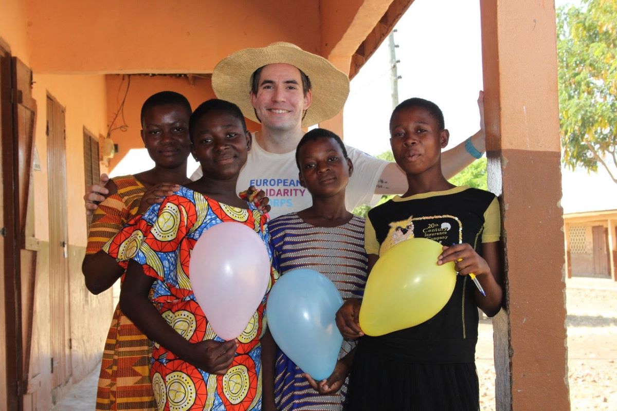 autor-sa-zenama-u-gani